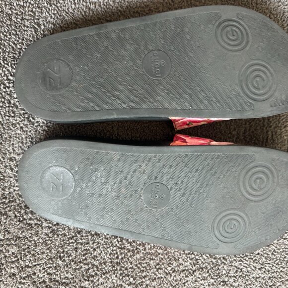 Floral Gucci Slides (authentic) - Picture 4 of 5